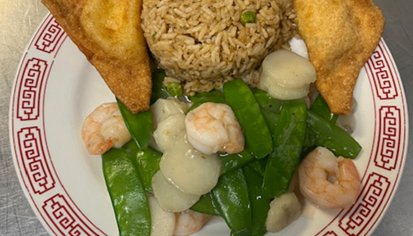 34. SHRIMP W/ SNOW PEAS image